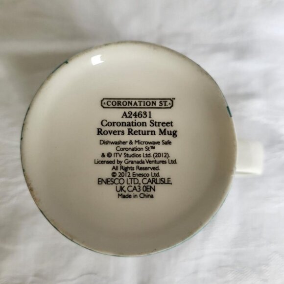 Pair of Coronation St. Mugs - Picture 6 of 13